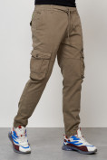 Оптом Джинсы карго мужские с накладными карманами бежевого цвета 2402B в Екатеринбурге, фото 7