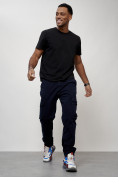 Оптом Джинсы карго мужские с накладными карманами темно-синего цвета 2403-1TS в Волгоградке, фото 9