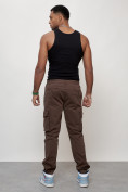 Оптом Джинсы карго мужские с накладными карманами коричневого цвета 2404K, фото 9