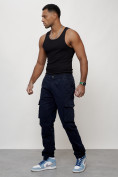 Оптом Джинсы карго мужские с накладными карманами темно-синего цвета 2404TS, фото 2