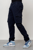 Оптом Джинсы карго мужские с накладными карманами темно-синего цвета 2404TS в Омске, фото 4