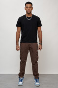 Оптом Джинсы карго мужские с накладными карманами коричневого цвета 2413K
