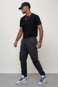 Оптом Джинсы карго мужские с накладными карманами темно-серого цвета 2413TC в Астане, фото 2