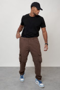 Оптом Джинсы карго мужские большого размера коричневого цвета 2416K, фото 11