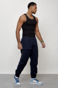 Оптом Джинсы карго мужские с накладными карманами темно-синего цвета 2417TS в Сочи, фото 11