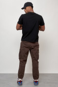 Оптом Джинсы карго мужские с накладными карманами коричневого цвета 2423K, фото 12