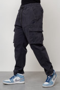 Оптом Джинсы карго мужские с накладными карманами темно-серого цвета 2424TC в Сочи, фото 2