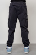 Оптом Джинсы карго мужские с накладными карманами темно-серого цвета 2424TC в Омске, фото 4