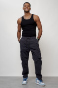 Оптом Джинсы карго мужские с накладными карманами темно-серого цвета 2424TC в Сочи, фото 6