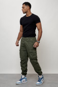 Оптом Джинсы карго мужские с накладными карманами цвета хаки 2425Kh в Перми, фото 9