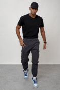 Оптом Джинсы карго мужские с накладными карманами темно-серого цвета 2426TC в Астане, фото 4