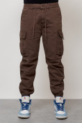 Оптом Джинсы карго мужские с накладными карманами коричневого цвета 2427K во Владивостоке, фото 4