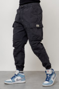 Оптом Джинсы карго мужские с накладными карманами темно-серого цвета 2427TC в Иркутске, фото 2