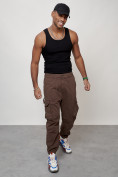 Оптом Джинсы карго мужские с накладными карманами коричневого цвета 2428K, фото 12