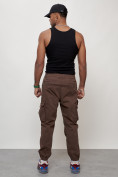 Оптом Джинсы карго мужские с накладными карманами коричневого цвета 2428K, фото 4