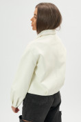 Оптом Короткая кожаная куртка женская белого цвета 246Bl в Казани, фото 10