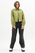 Оптом Короткая кожаная куртка женская зеленого цвета 246Z в Казани, фото 2