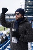 Оптом Толстовка мужская плюшевая с капюшоном на флисовой подкладке черного цвета 2627-1Ch, фото 10