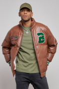 Оптом Куртка из экокожи мужская на резинке коричневого цвета 28115K, фото 5