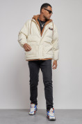 Оптом Плюшевая куртка мужская с капюшоном молодежная бежевого цвета 28117B в Новосибирске, фото 11