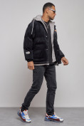 Оптом Плюшевая куртка мужская с капюшоном молодежная черного цвета 28117Ch в Екатеринбурге, фото 3