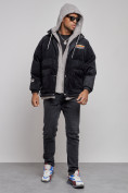 Оптом Плюшевая куртка мужская с капюшоном молодежная черного цвета 28117Ch в Омске, фото 5