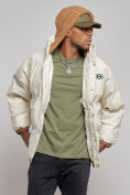 Оптом Куртка из экокожи мужская с плюшевым капюшон бежевого цвета 28132B, фото 6
