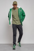 Оптом Куртка из экокожи мужская с плюшевым капюшон зеленого цвета 28132Z, фото 14