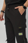 Оптом Брюки джоггеры спортивные с карманами мужские черного цвета 3073Ch в Казани, фото 11