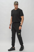 Оптом Брюки джоггеры спортивные с карманами мужские черного цвета 3073Ch в Екатеринбурге, фото 2