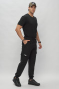Оптом Брюки джоггеры спортивные с карманами мужские черного цвета 3075Ch в Екатеринбурге, фото 3