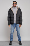 Оптом Куртка спортивная болоньевая мужская зимняя с капюшоном черного цвета 3111Ch в Уфе