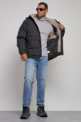 Оптом Куртка спортивная болоньевая мужская зимняя с капюшоном черного цвета 3111Ch в Екатеринбурге, фото 13