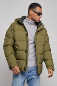 Оптом Куртка спортивная болоньевая мужская зимняя с капюшоном цвета хаки 3111Kh в Волгоградке, фото 7