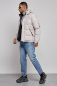 Оптом Куртка спортивная болоньевая мужская зимняя с капюшоном светло-бежевого цвета 3111SB в Перми, фото 2