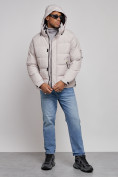 Оптом Куртка спортивная болоньевая мужская зимняя с капюшоном светло-бежевого цвета 3111SB в Перми, фото 5