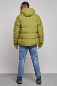 Оптом Куртка спортивная болоньевая мужская зимняя с капюшоном зеленого цвета 3111Z в Челябинске, фото 4
