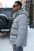 Оптом Куртка спортивная мужская зимняя с капюшоном светло-серого цвета 3222SS, фото 2