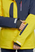 Оптом Горнолыжная куртка женская зимняя желтого цвета 33307J в Екатеринбурге, фото 5