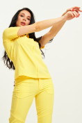 Оптом Спортивная футболка поло женская желтого цвета 33412J в Казани, фото 6