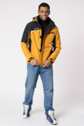 Оптом Куртка спортивная мужская с капюшоном желтого цвета 3590J в Екатеринбурге, фото 6
