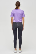 Оптом Топ футболка женская фиолетового цвета 4318F в Екатеринбурге, фото 3
