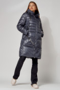 Оптом Пальто утепленное с капюшоном зимнее женское  темно-серого цвета 442116TC в Екатеринбурге, фото 3