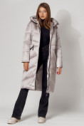 Оптом Пальто утепленное зимнее женское  бежевого цвета 442152B в Екатеринбурге