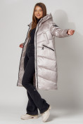 Оптом Пальто утепленное зимнее женское  бежевого цвета 442152B в Казани, фото 5