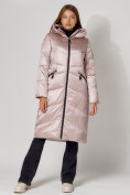 Оптом Пальто утепленное зимнее женское  розового цвета 442152R в Казани