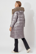 Оптом Пальто утепленное с капюшоном зимнее женское  серого цвета 442181Sr, фото 5
