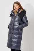 Оптом Пальто утепленное с капюшоном зимнее женское  темно-синего цвета 442181TS, фото 8