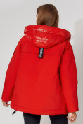 Оптом Полупальто утепленное зимнее женское красного цвета 442182Kr в Казани, фото 13