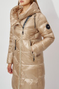 Оптом Пальто утепленное с капюшоном зимнее женское  бежевого цвета 442185B, фото 12